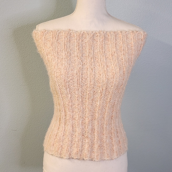 Cozy pinkish beige Knit Sweater flattering versatile Scarf - Picture 1 of 8